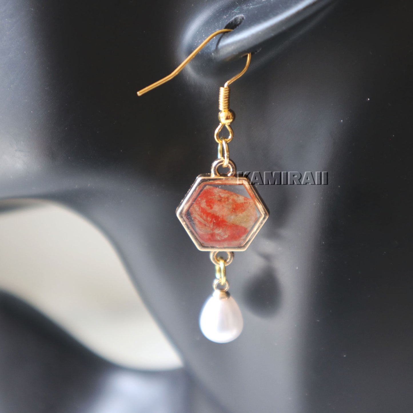 Boucles d’oreilles en timbres vintage