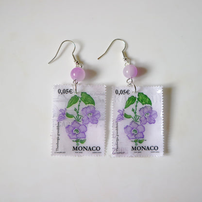 Boucles d’oreilles en timbres vintage