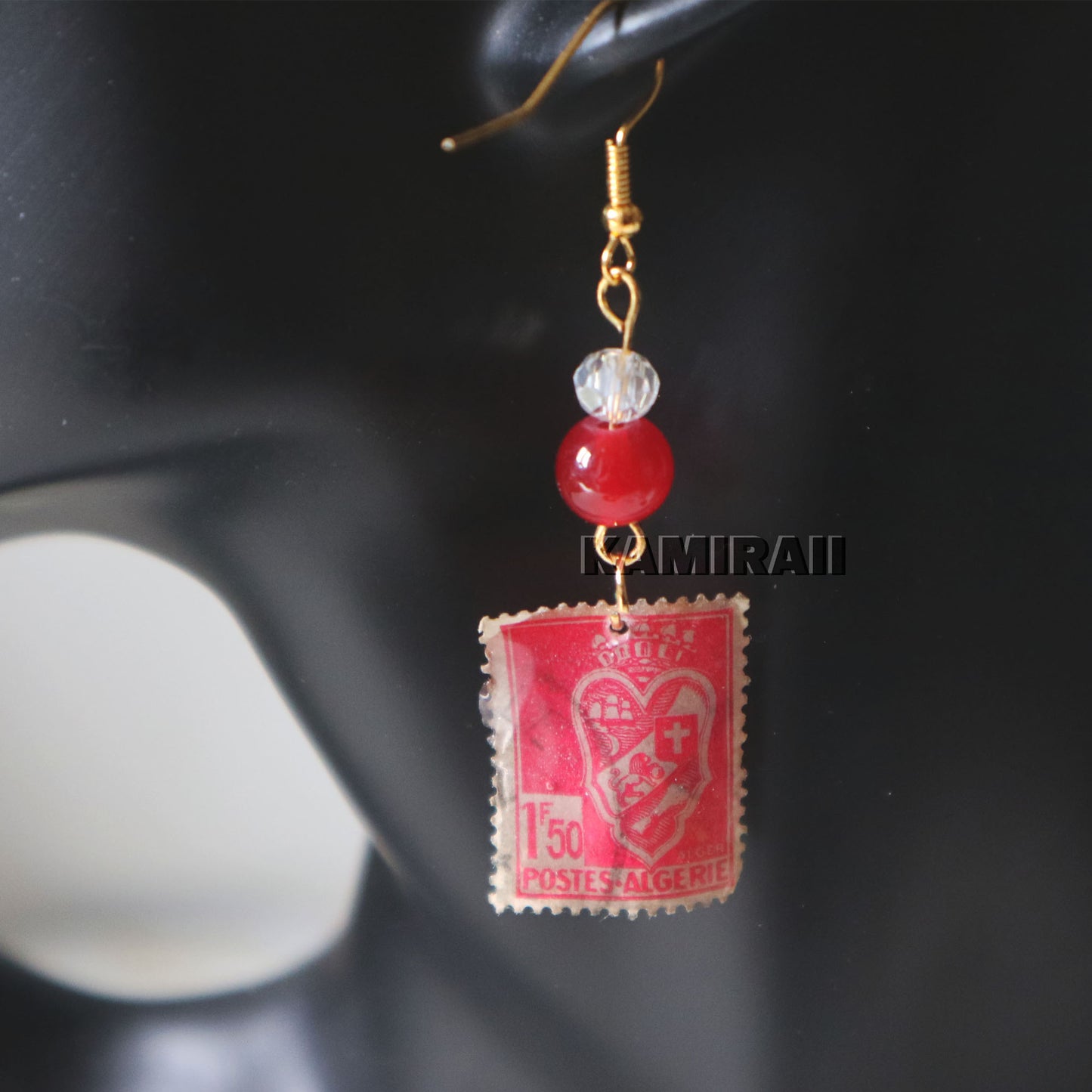 Boucles d’oreilles en timbres vintage