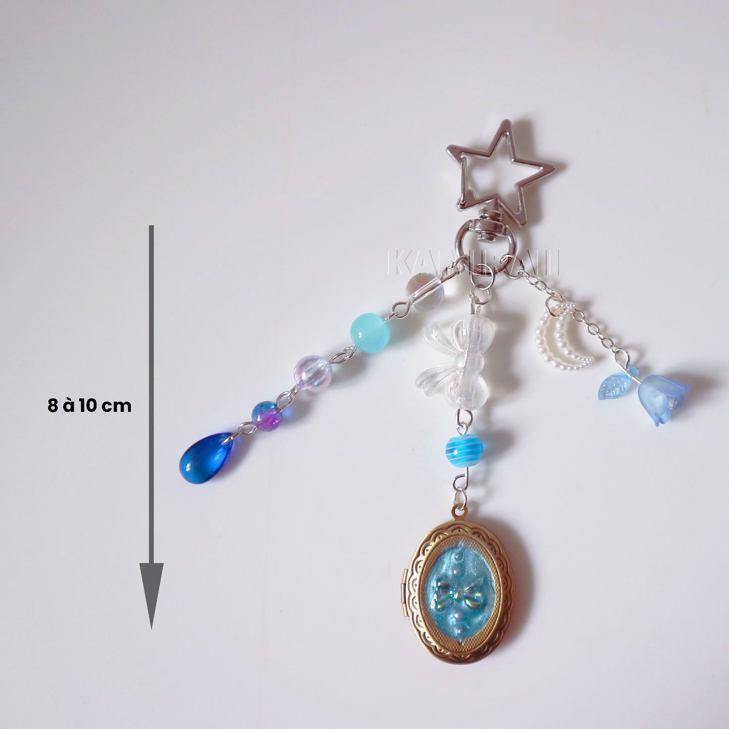 Porte-clé locket décoré à la main