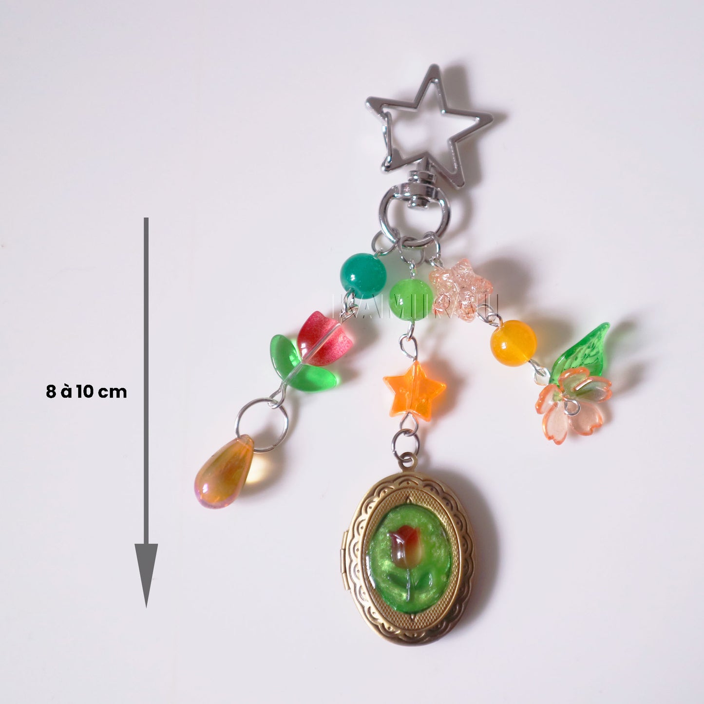 Porte-clé locket décoré à la main