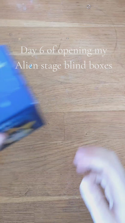 Gacha Phone charms aimantés : Alien stage (merch non officiel)